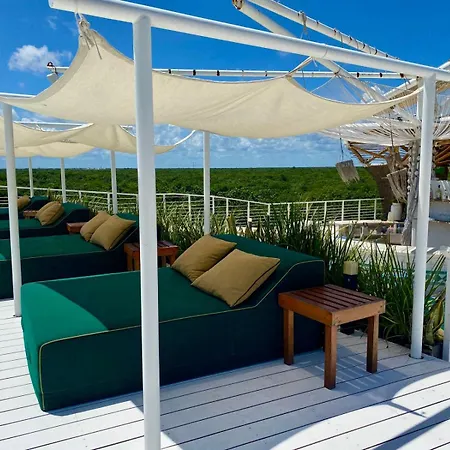 Siente Tulum Hotel